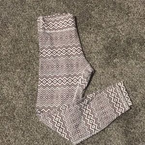 Ivory Ella Chevron Leggings